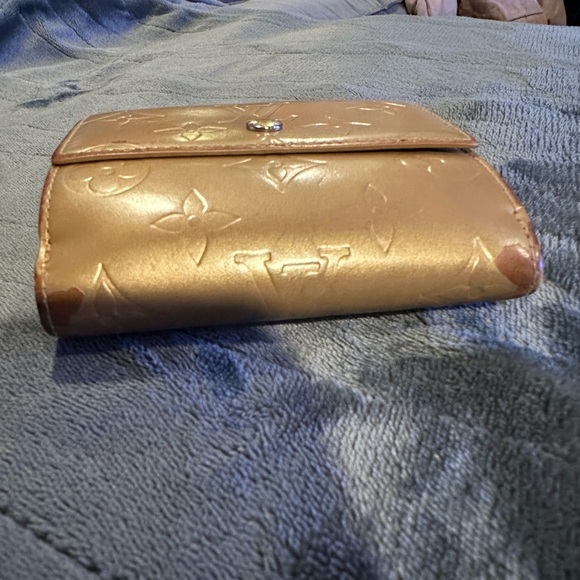 Louis Vuitton Portofeuil Monogram Beige / Gold Wallet - Picture 2 of 9